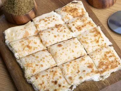 لبنه بالزعتر
